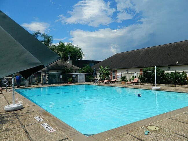 Building Photo - 11550 Chimney Rock Rd