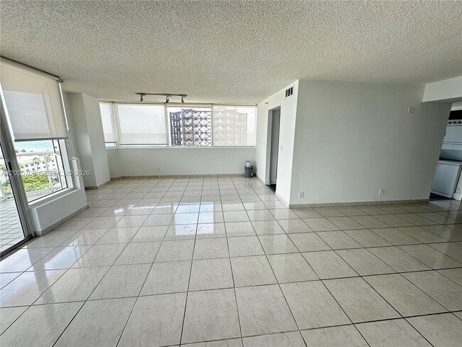 Building Photo - 3411 Indian Creek Dr
