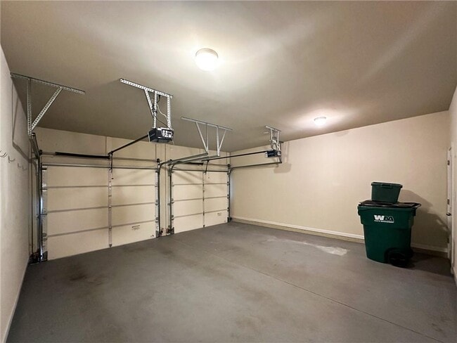 Building Photo - 5132 Meridian Ln