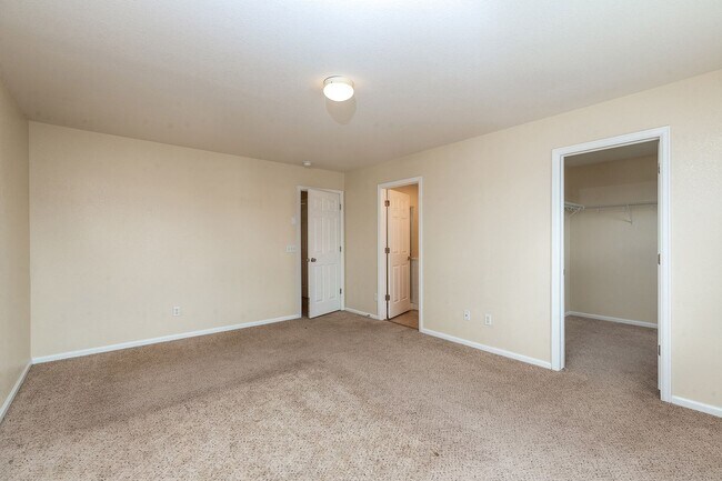 Building Photo - Single Family House for Rent - Claremont R...