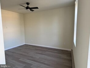 Building Photo - 21 N Main St