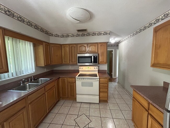 Primary Photo - 1271 McNeill Rd