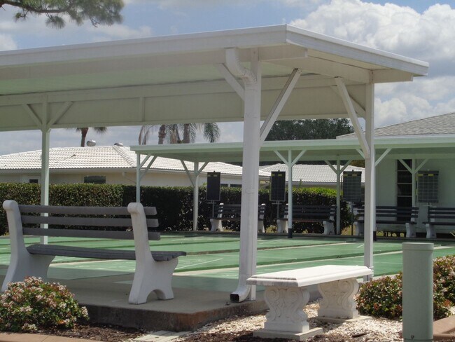 Building Photo - 2BR/2BA Detached Villa near the Atlanta Braves Stadium!