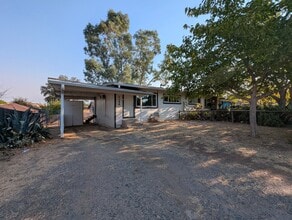 Building Photo - 1146 Siskiyou Ave