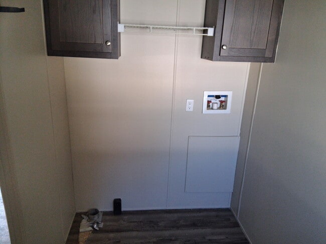 Building Photo - 6040 Georgia