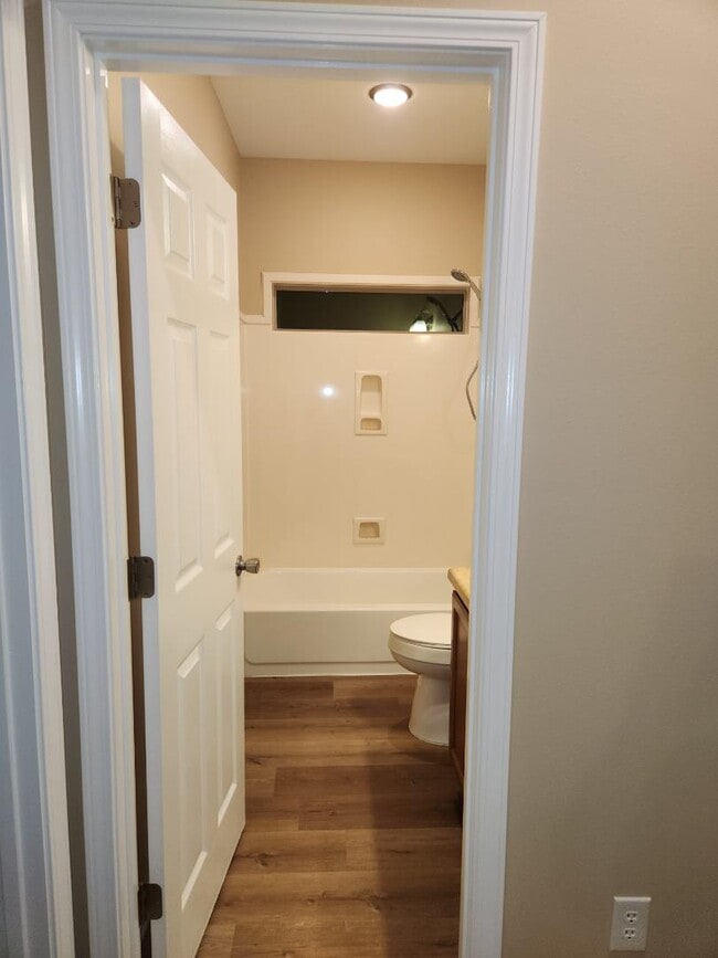 Building Photo - 4925 Catahoula Dr