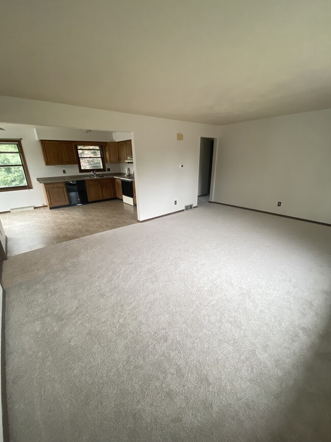 Living room, facing kitchen and hall - 2912 12th St S