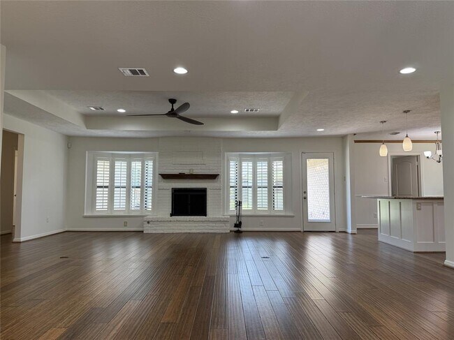 Building Photo - 5007 Shady Nook Ct
