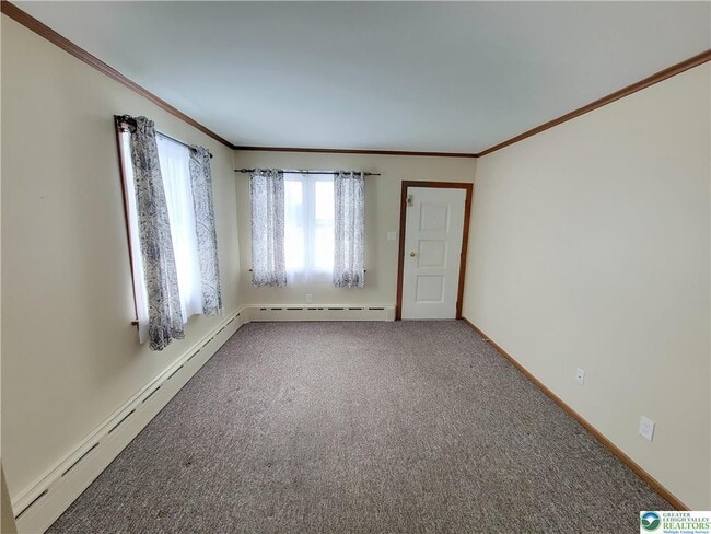 Building Photo - 712 Chestnut St