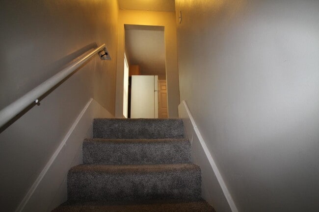 Building Photo - 819 Douglas St NW