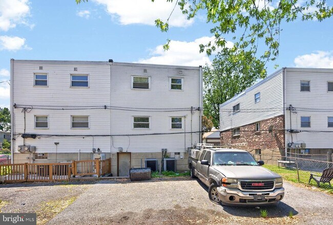 Building Photo - 202 Greene St