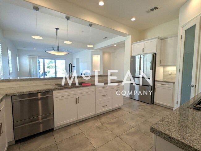 Building Photo - Luxury Desert Living in Desert Princess Co...
