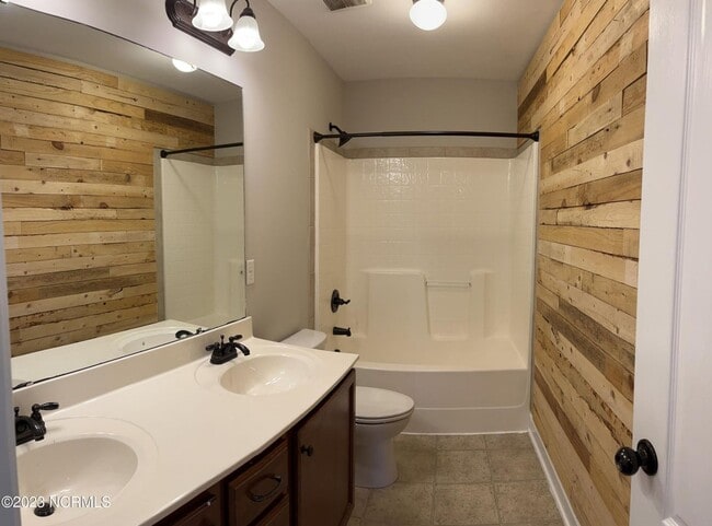 Building Photo - Welcome to Tall Pines Of New River!