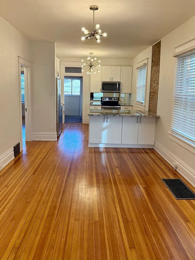 Building Photo - 2841 W 28th Ave