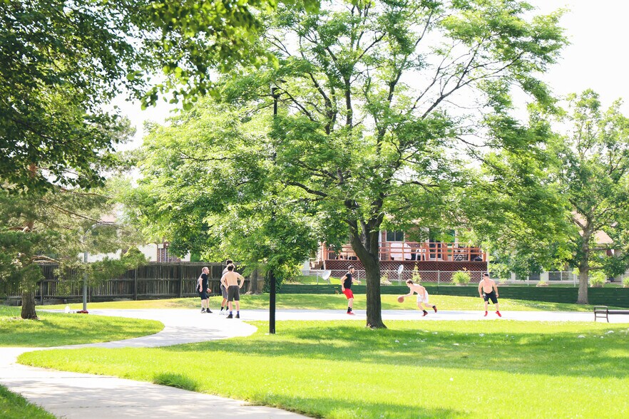 Building Photo - 5580 W 72nd Ave