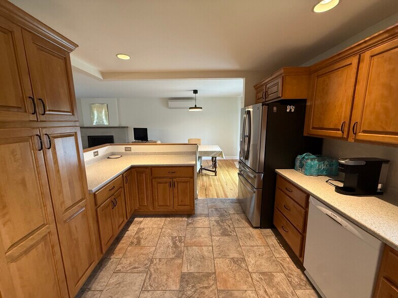 Building Photo - 1270 NY-38B