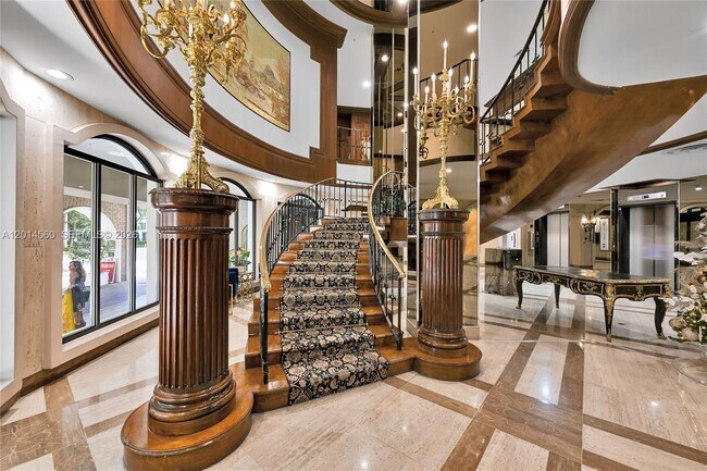 Building Photo - 6039 Collins Ave