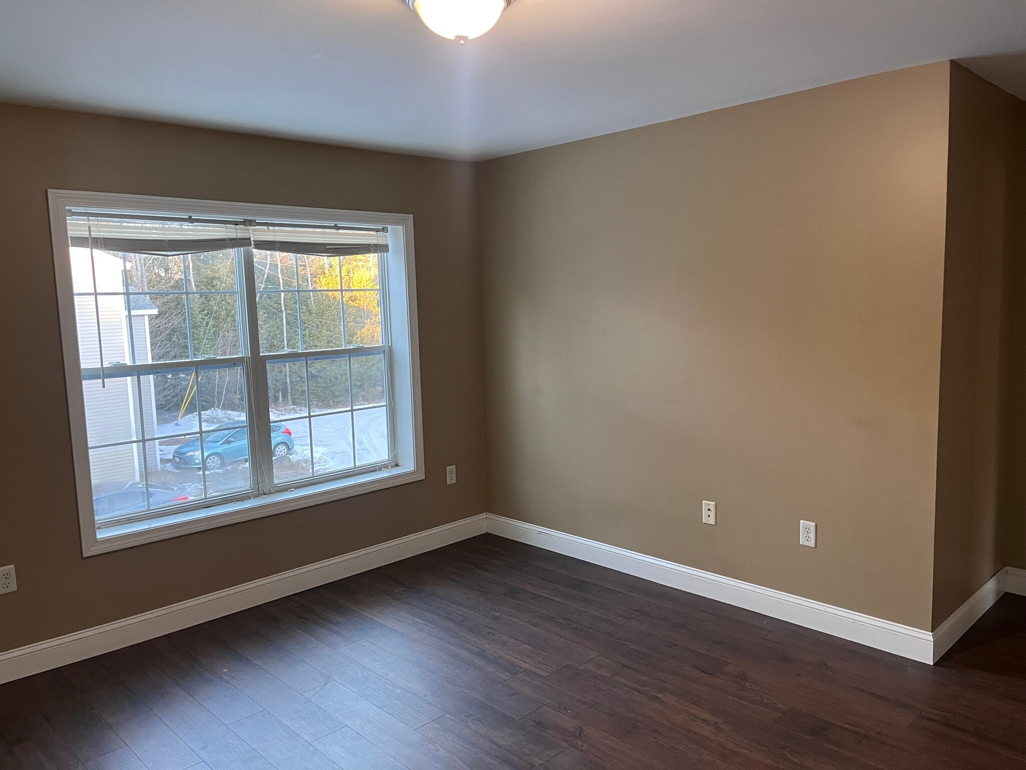 Building Photo - 9 Batmanuel Ln