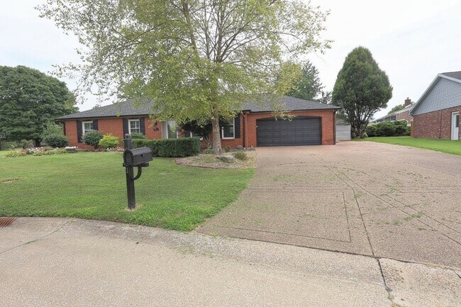 Building Photo - 8231 Lake Terrace Dr