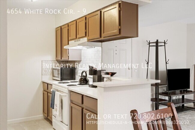 Building Photo - 4654 White Rock Cir