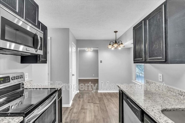 Building Photo - 234 Forest Ridge Dr