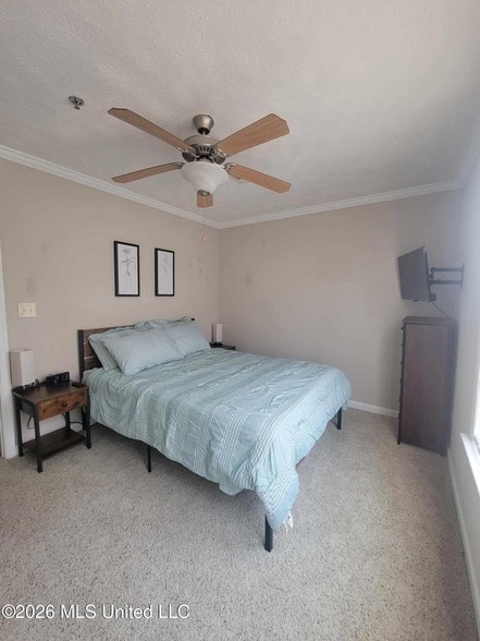 Building Photo - 611 Peach St