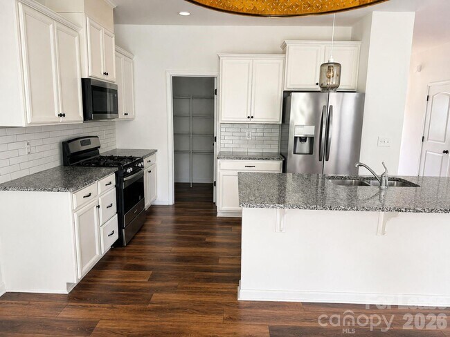 Building Photo - 14122 Magnolia Walk Dr