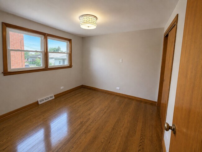Building Photo - 11251 S Ave L