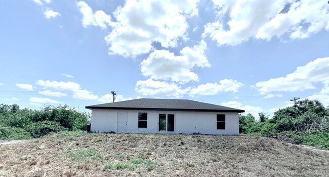 Building Photo - 382 McArthur Blvd