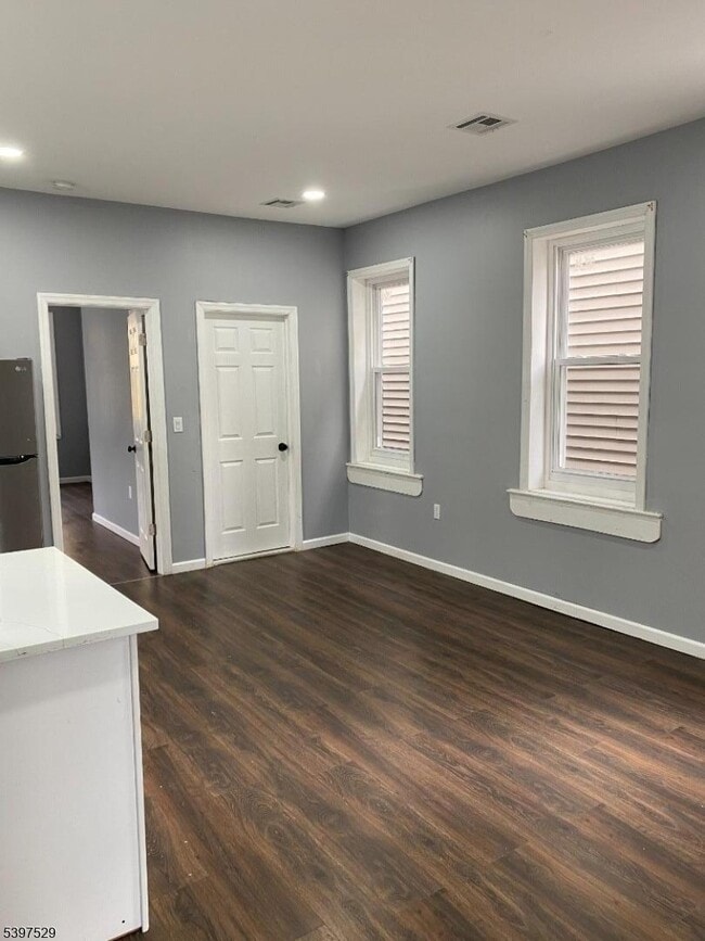 Building Photo - 540 S 20Th St