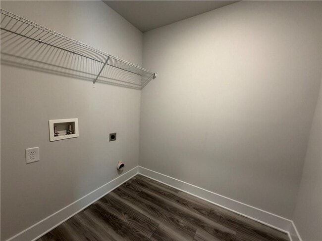 Building Photo - 106 Charlie Wy