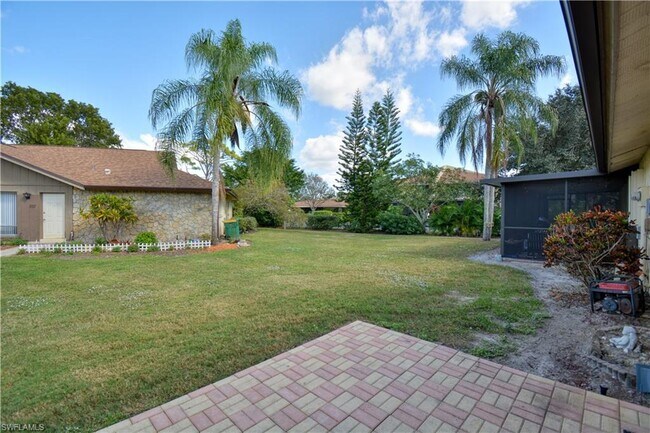 Building Photo - 859 Palm View Dr