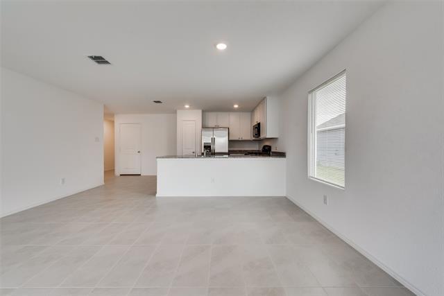 Building Photo - 7813 Thornton Dr