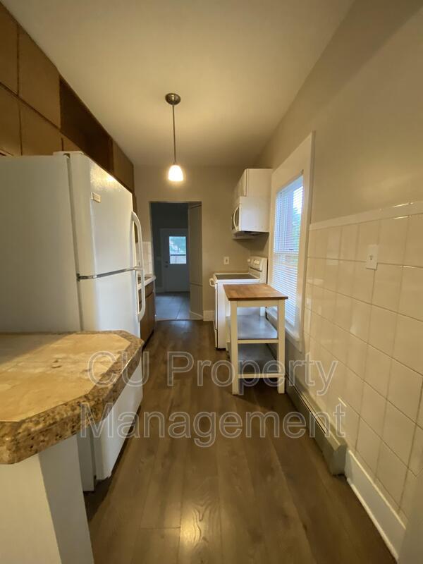 Building Photo - 508 N Fair St