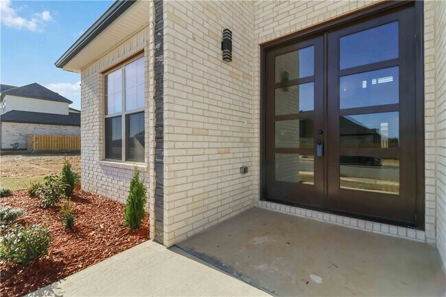 Building Photo - 500 Apollo Dr