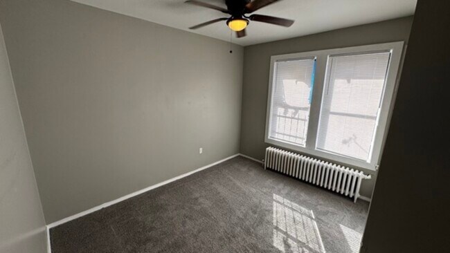 Building Photo - 967 Maury St