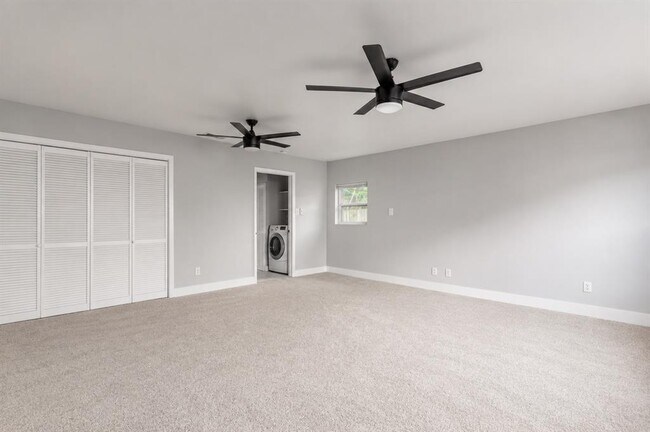 Building Photo - 9706 Cottle Dr