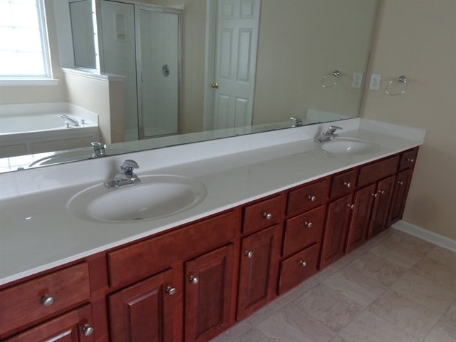 Building Photo - 2545 Thomasson Place Cir