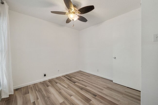 Building Photo - 9618 Sugar Hill Dr