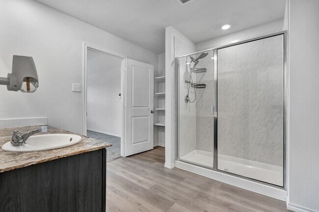 Building Photo - 3212 Perman Dr