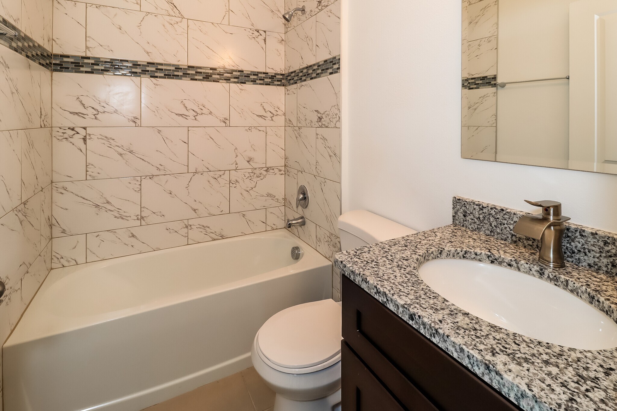 Building Photo - 532 Imperial Pl