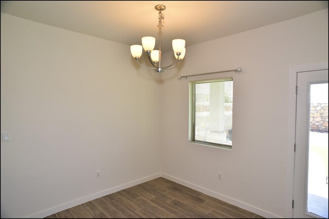 Building Photo - 3545 Essence St