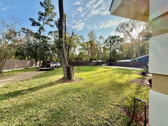 Building Photo - 610 Elk Dr