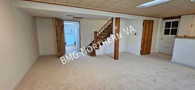 Building Photo - 2300 N Buchanan St