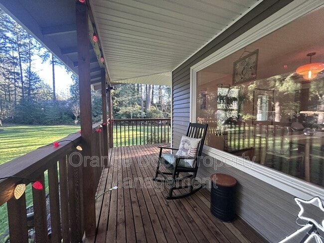 Building Photo - 9904 42nd St Ct NW