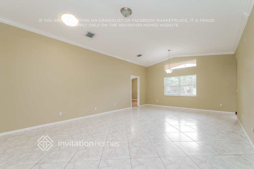 Building Photo - 5636 American Cir