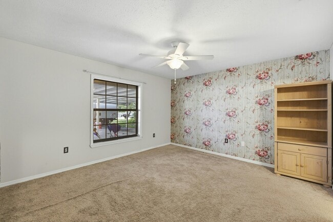 Building Photo - 408 Etheredge St