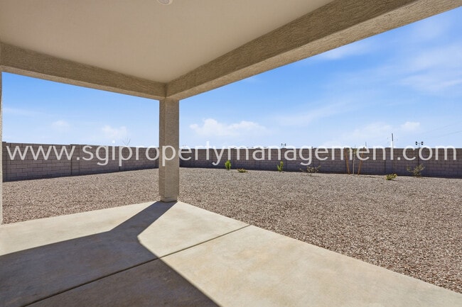 Building Photo - 25489 W Fraktur Rd