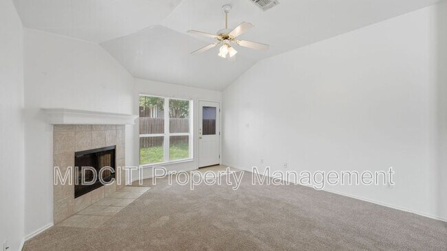 Building Photo - 137 Jerry Lees Trail