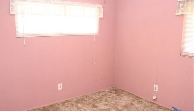 Building Photo - 2107 Rose Marie Dr